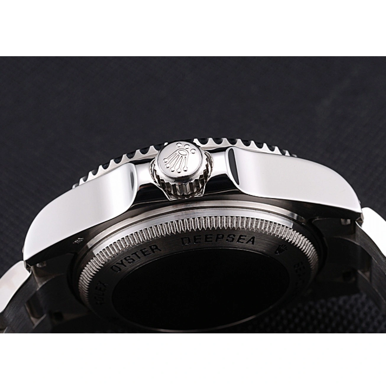 Aaa replica watch And Steel Cameron Dial Dweller Stainless Deepsea Swiss Black James 622847 Bracelet Case 1026